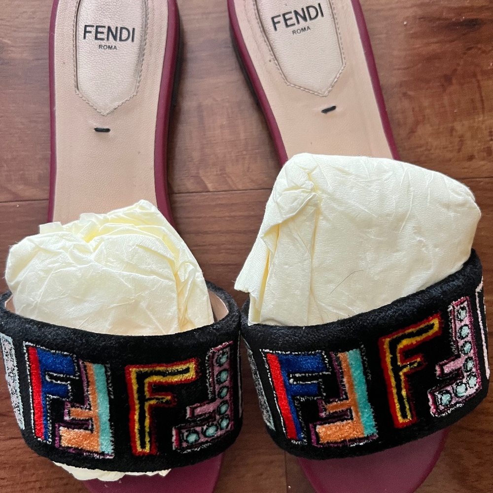 Fendi Slides